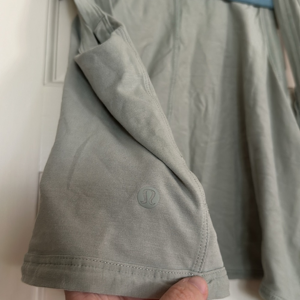 Lululemon Workout Top - Picture 2 of 3